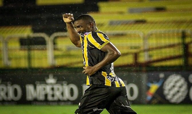 Volta Redonda e Flamengo